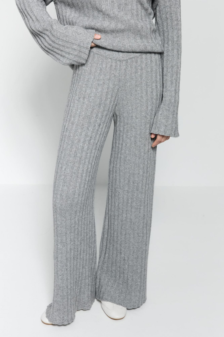 Костюм с брюками из смесового кашемира