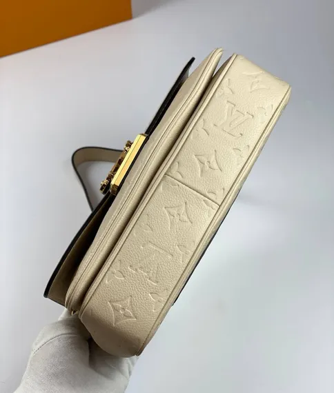Сумка Louis Vuitton Marceau кремовый