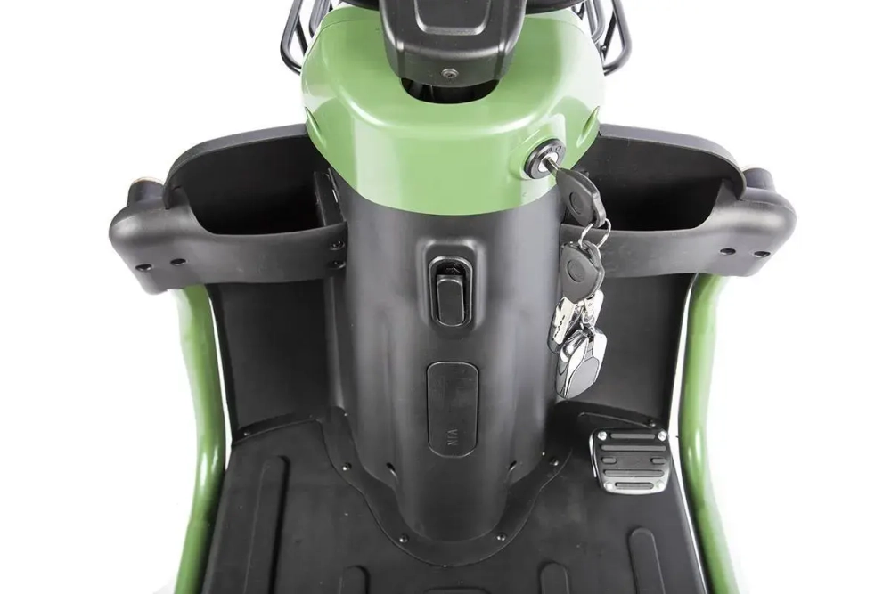 Электротрицикл Rutrike Топик пассажирский с корзиной