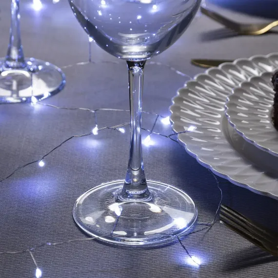 Гирлянда нить-роса 5 м., IP20, серебристая нить, 100 холодных белых LED, 2 режима, AAх3, Luazon Lighting (5198381)