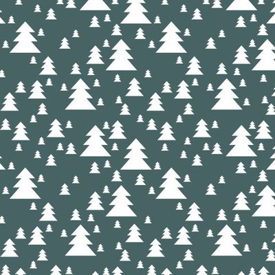 Зимний хвойный лес