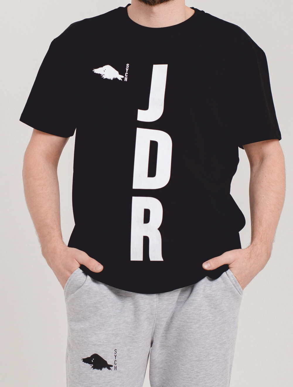 Футболка чёрная с принтом "JDR"