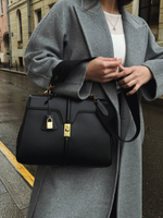 Celine Classique 16