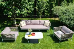 "Касабланка" диван 3-местный плетеный из роупа, каркас алюминий белый муар, роуп бежевый 20мм, ткань бежевая 052