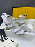 Босоножки Fendi