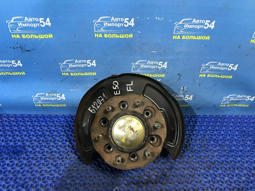 Ступица передняя левая NISSAN ELGRAND 2000-2002
