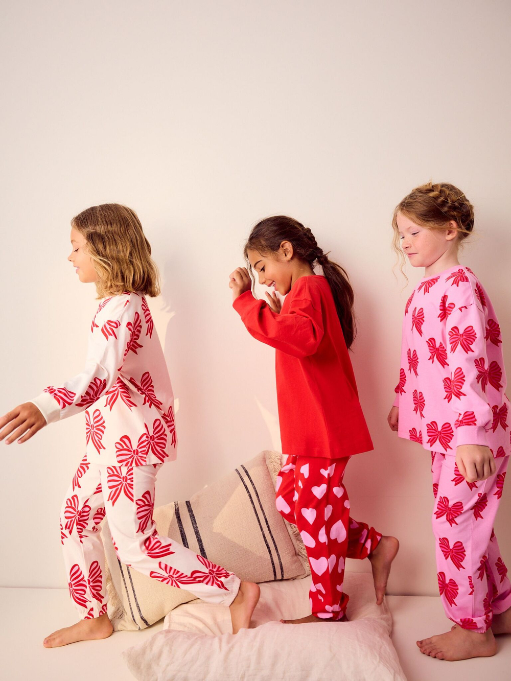 Пижама для девочки Next B65-025, 3 шт., Молочный, Красный, Розовый
