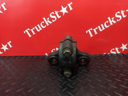 Кронштейн стабилизатора переднего