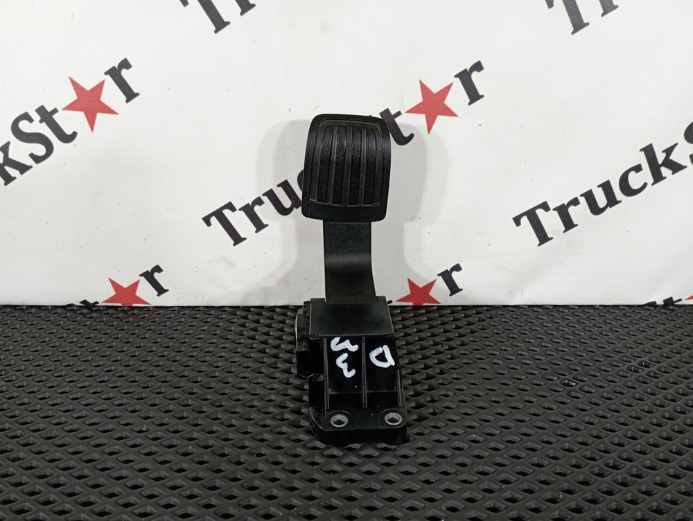 Педаль газа электронная 2018г