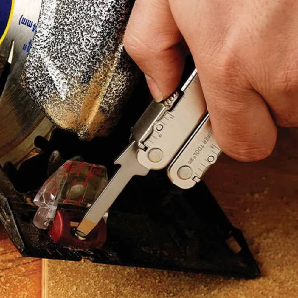 Мультитул Leatherman Super Tool 300 -831148 115мм 19функций серебристый нeйлон.чехол карт.коробка