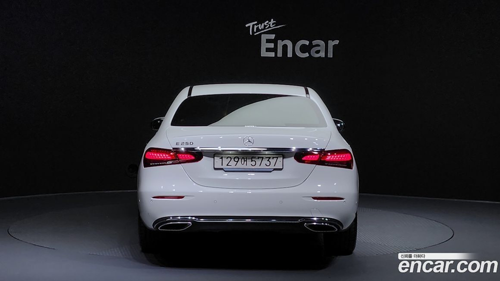 Mercedes-Benz E-Class W213 E250 Avangarde (11.2023)