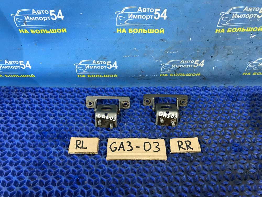 Петля багажника Honda LOGO 2000