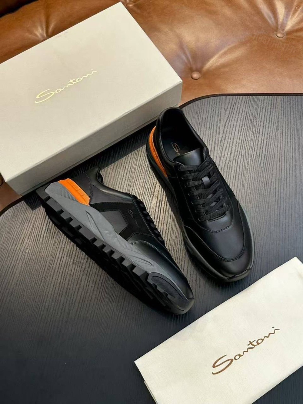 Кроссовки Santoni
