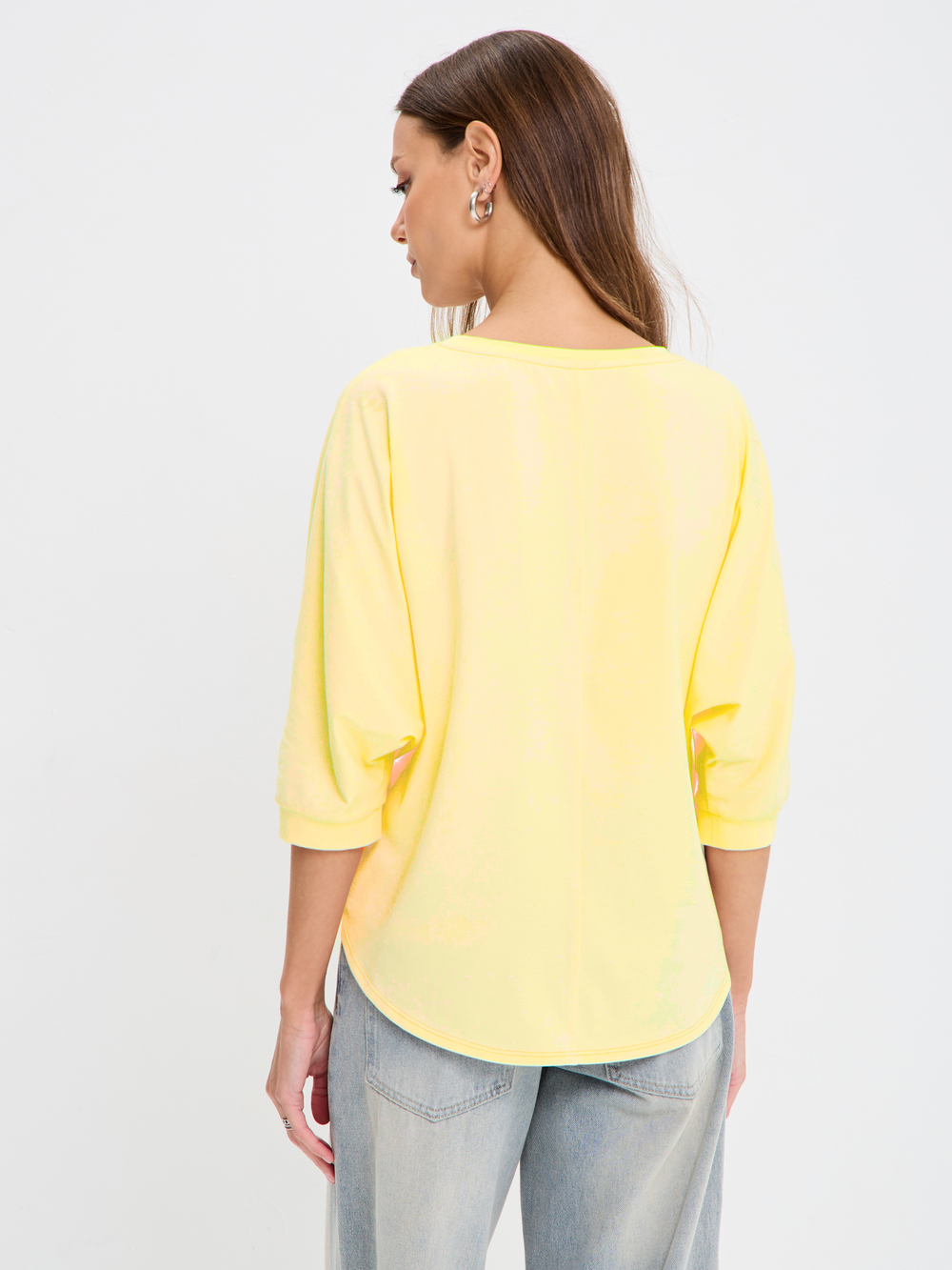 Свободная футболка летучая мышь с рукавом 3/4