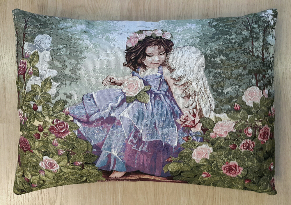 Декоративный гобеленовый чехол для интерьерной подушки Девочка Ангел 50*70