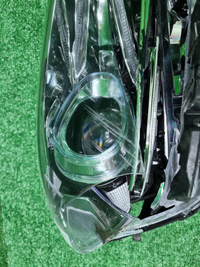 Битая Фара правая Genesis G70 (2017-2021) LED