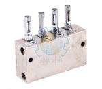 KS-54 - Питатель для двухлинейных систем смазки с рабочим давлением 200 бар, количество выходов 4, максимальная доза 5 мл/цикл, с регулятором и индикатором