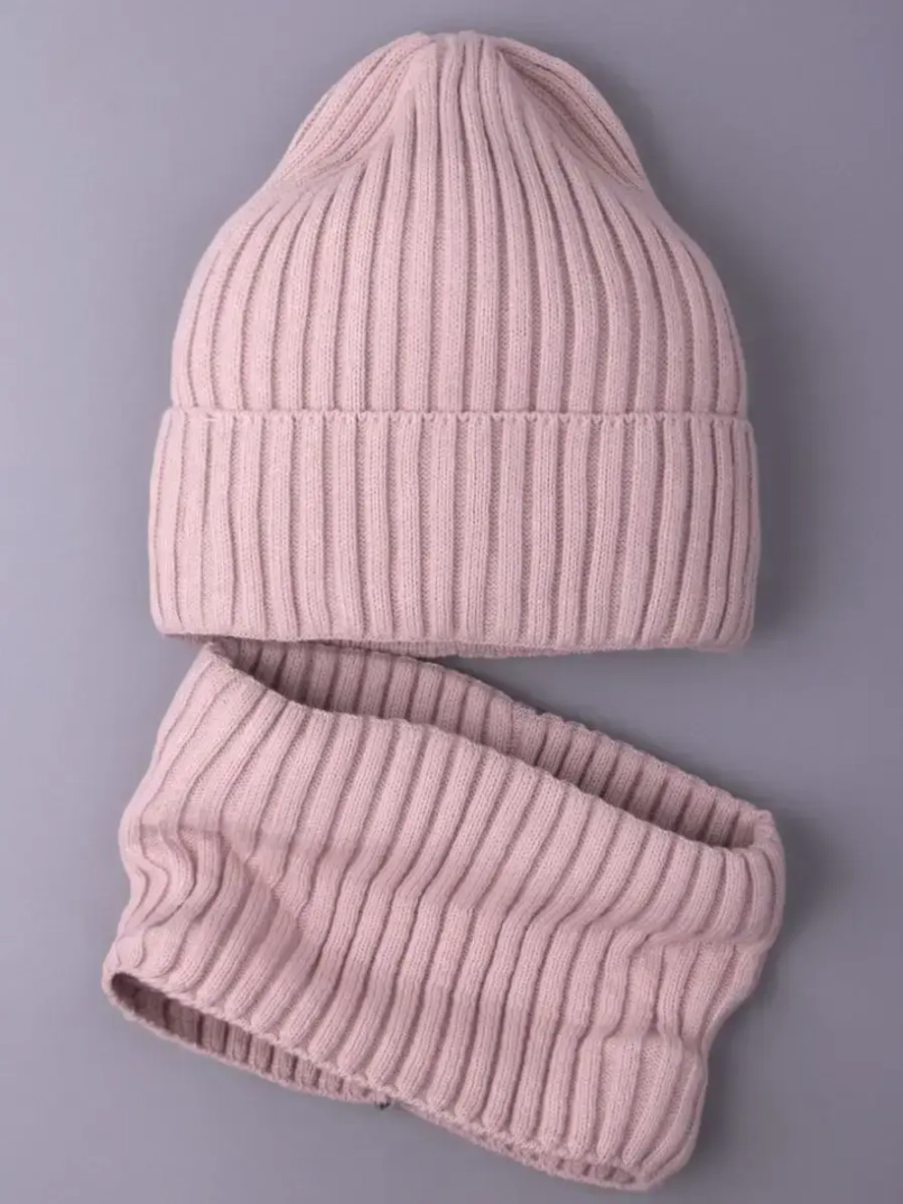 Шапка для девочки со снудом осенняя