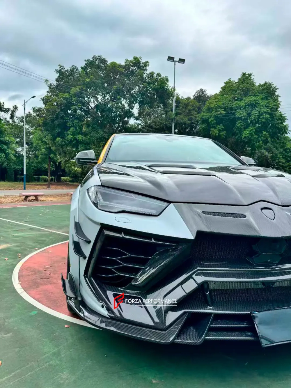 Широкий карбоновый обвес для Lamborghini Urus 2018+ Ламборгини Урус