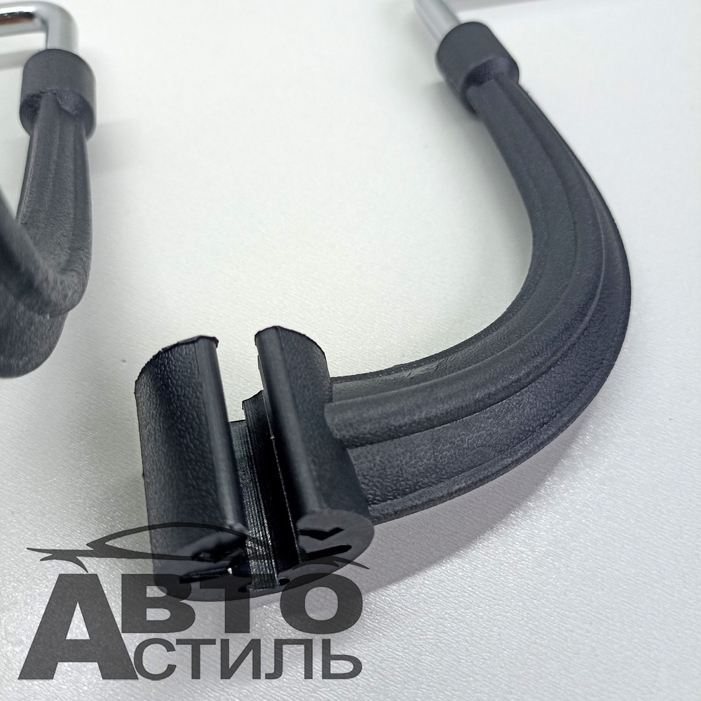 Вешалка автомобильная "Nova Bright" на подголовник с резиновыми накладками 47812