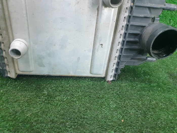 Интеркулер Range Rover Sport 2 (2013-2022)