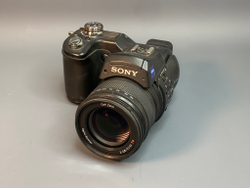 Sony DSC-F828