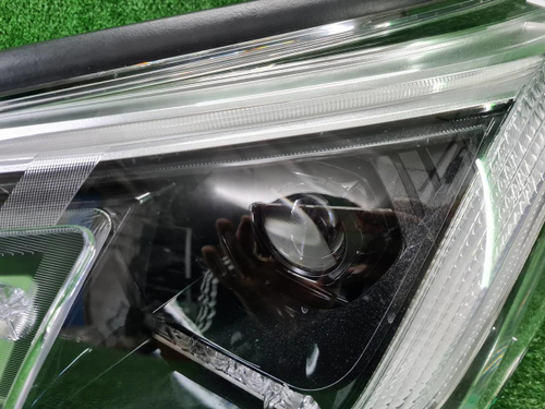 Битая Фара левая Subaru Forester 5 SK (2021-н.в.) LED