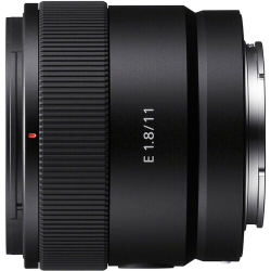 Объектив Sony 11mm f/1.8 Lens (SEL11F18), черный