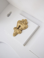 Полка  "Комодик" серая с лепниной и белой патиной, 50х15см.