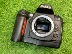 Nikon D100