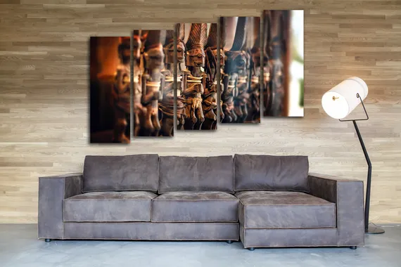 Модульная картина "Древние статуэтки"