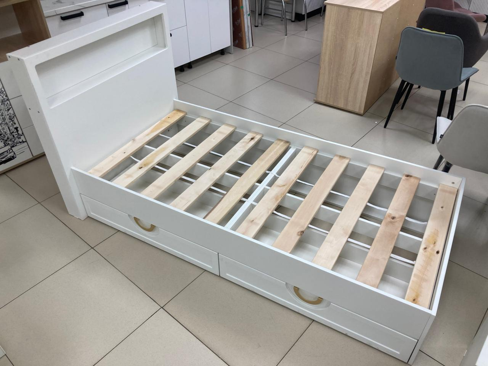 Кровать с ящиками Милан МДФ белый/белый 900*1900