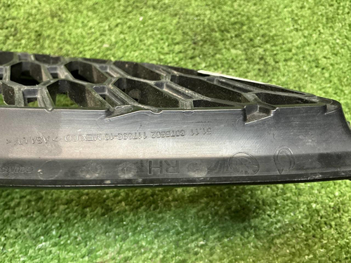 Решетка бампера правая BMW 3er G20 (18-22) M-paket