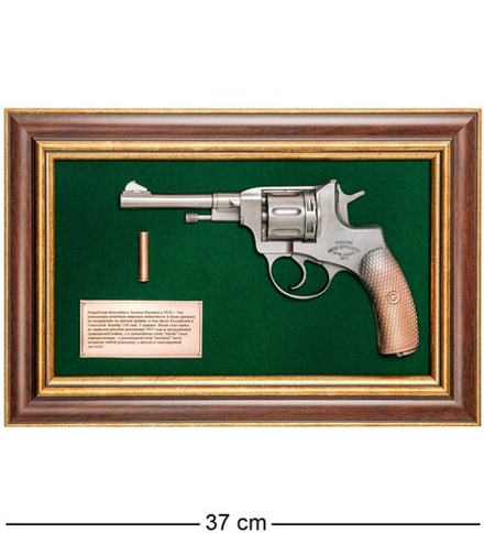 ПК-218 Панно с пистолетом «Наган» в подарочной упаковке 25х37