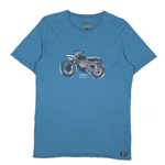 Бледно-синяя футболка Barbour  в коллаборации с Deus Ex Machina, XL slim
