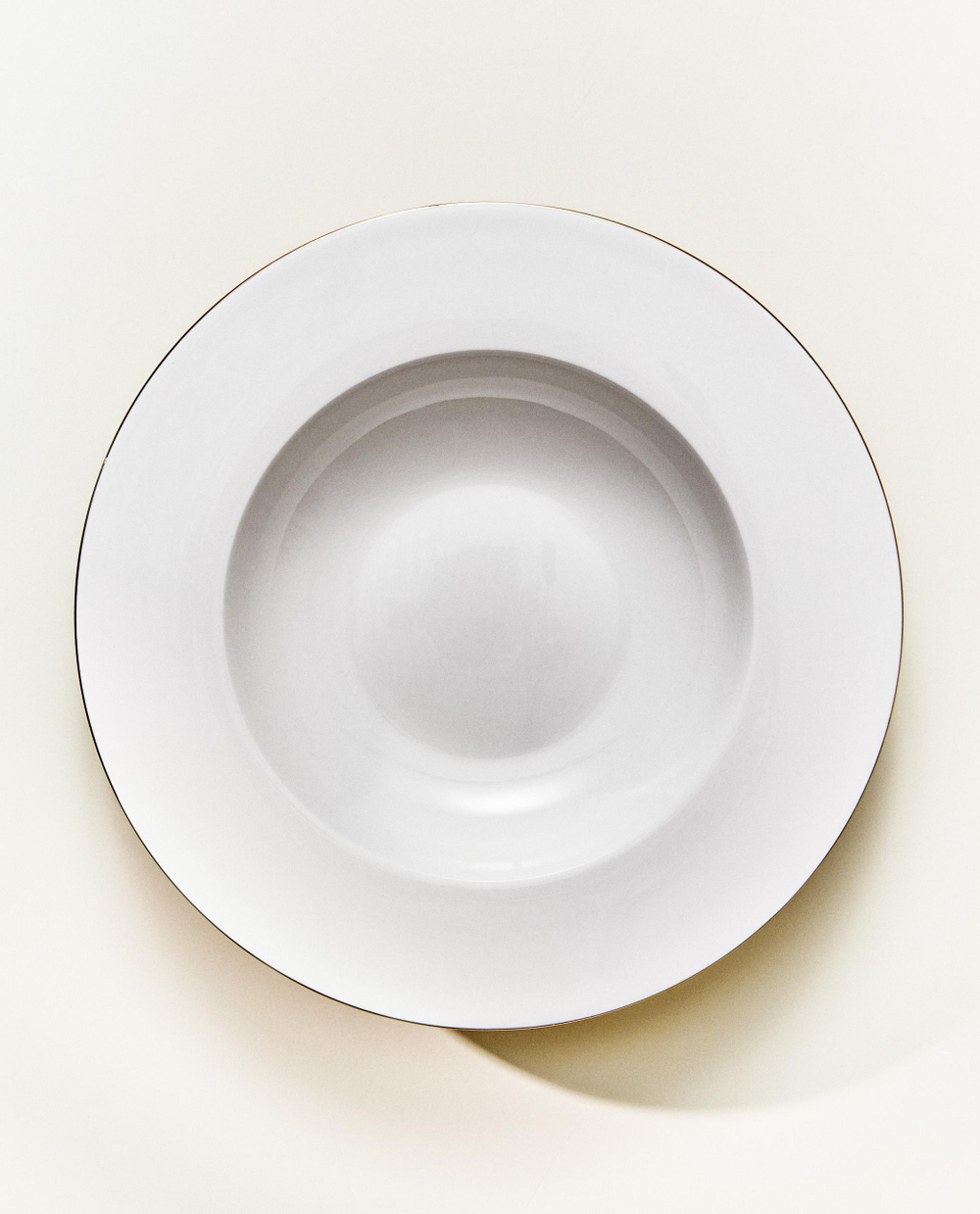 Zara Home тарелка глубокая из костяного фарфора, цвет золотой, 23 см