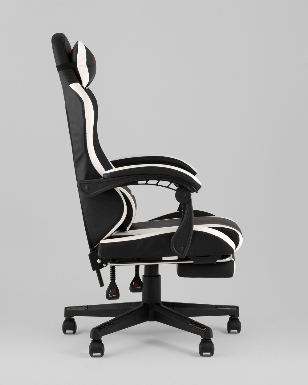 Кресло спортивное TopChairs Prophet с оттоманкой черно-белый