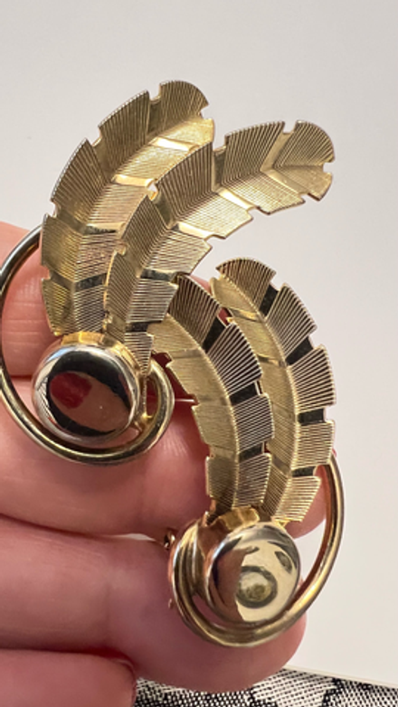 Крупные клипсы перья