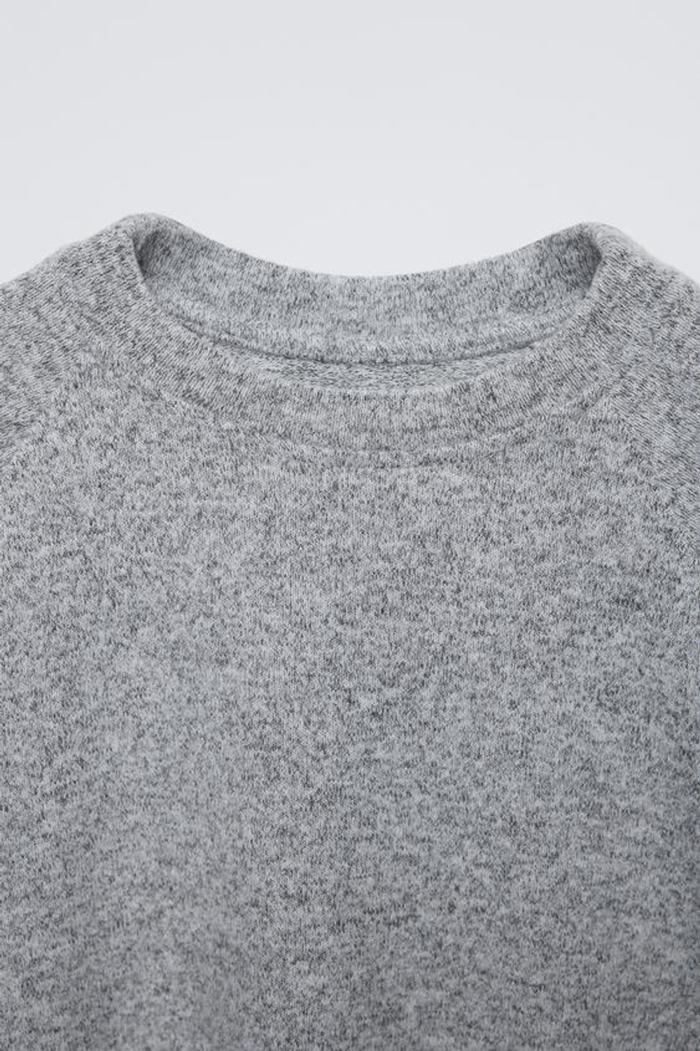 ZARA ОДНОТОННАЯ ФУТБОЛКА SOFT TOUCH, СЕРЫЙ С МЕЛАНЖЕВЫМ ЭФФЕКТОМ