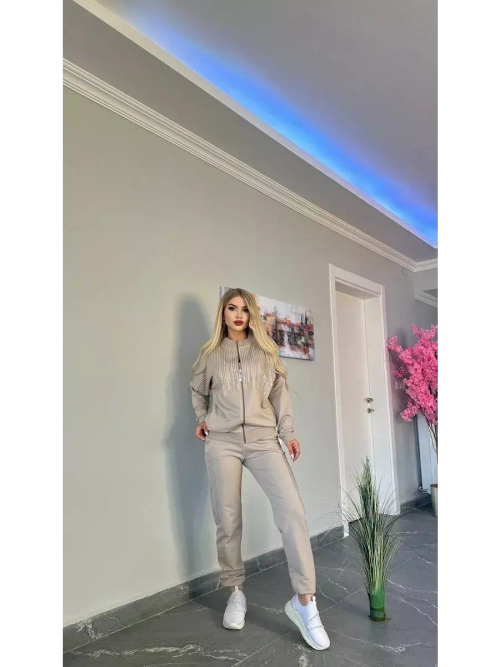 Костюм с Оверсайз свитшотом