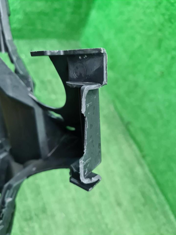 Кронштейн перед. бампера Mercedes S W223 20-нв AMG