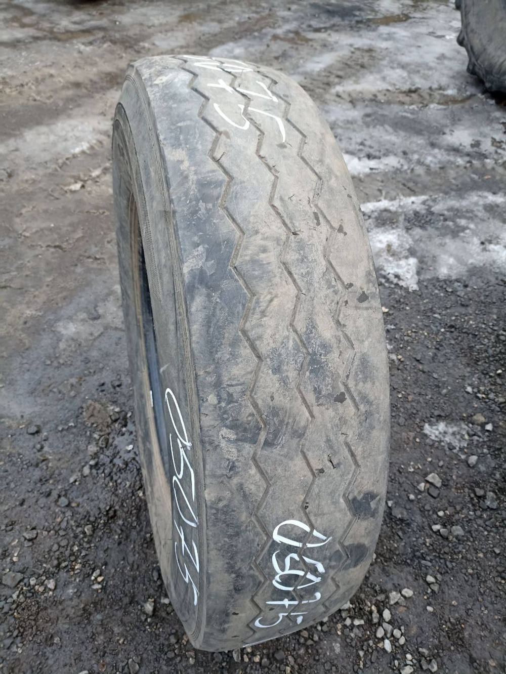 11R22.5 Kama NF701 шина б/у