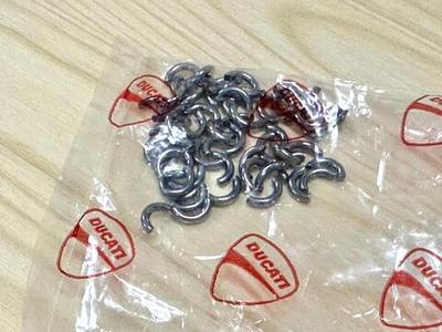 Ducati Сухарь клапана 7мм 66910011E (C Ring)