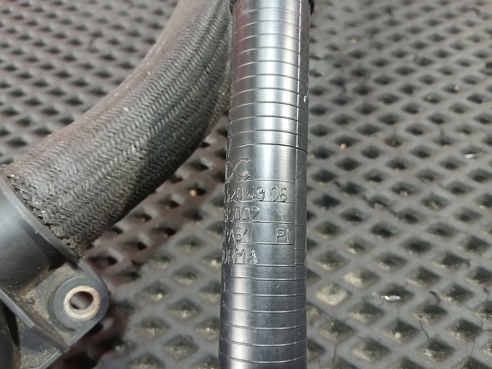 Маслозаливная горловина