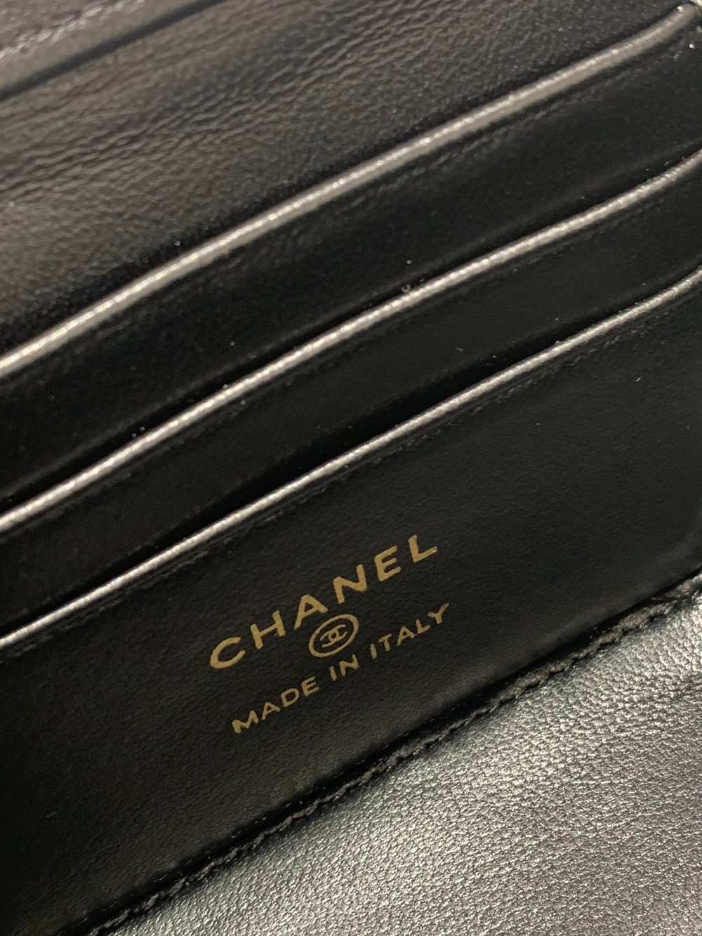 Chane1 Vanity with Chain 17 cm