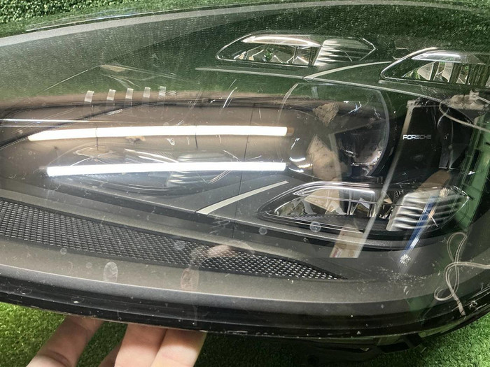 Фара левая Porsche Cayenne 3 (2017-2023) LED
