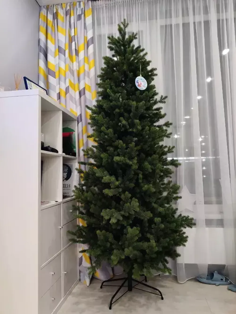 Искусственная узкая елка «Монте» (Литая хвоя) от 1,2 м до 2,1 м