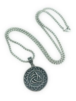 Славянская подвеска оберег Триглав на стальной цепочке