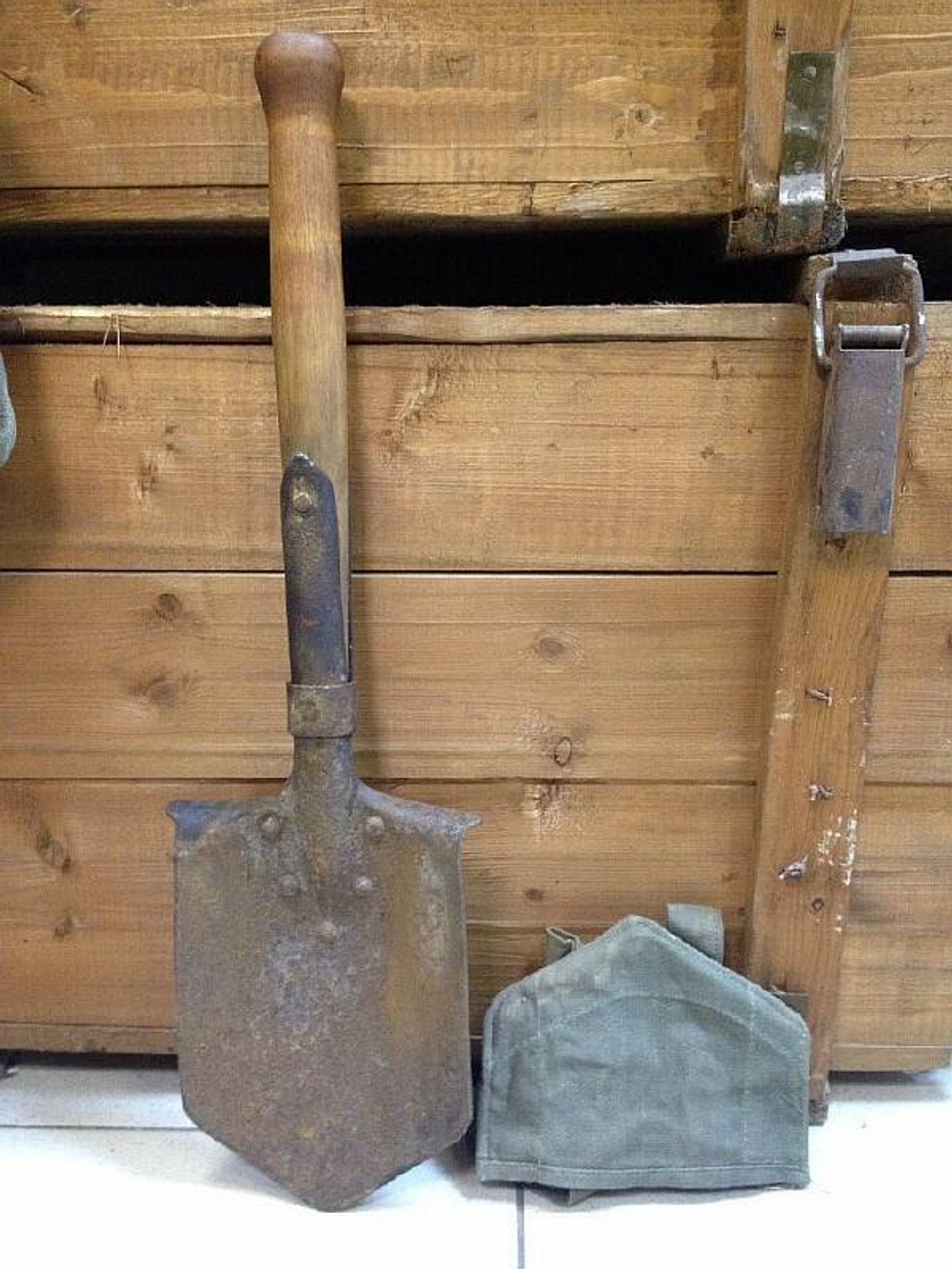 Лопата малая пехотная 1941 г.в. с клеймом Электросталь