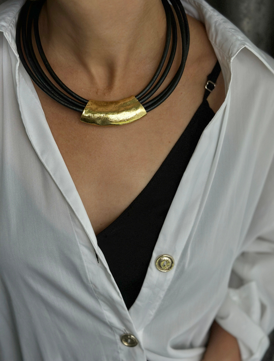 HMG 1269  Колье н/каучуке  black арт.1550